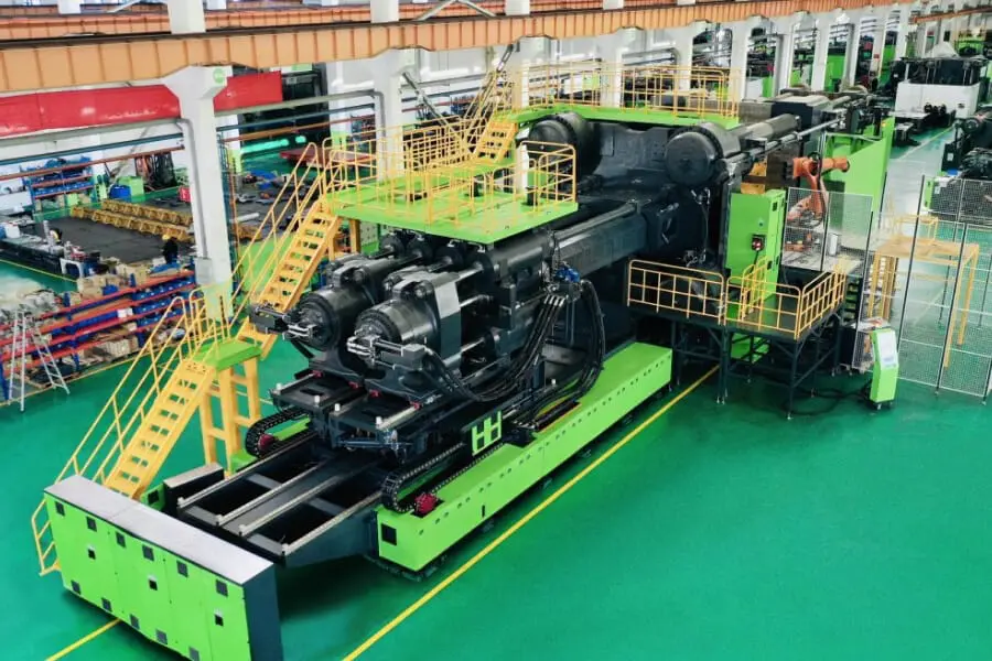 Yizumi Monster Moulding Machine